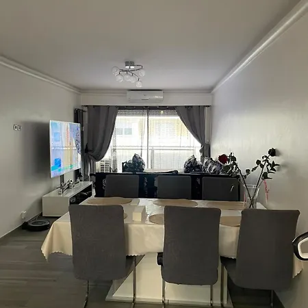 Promenade Des Apartment *